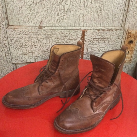 FRYE James Wing-Tip Lace-Up Boots - Picture 2 of 5